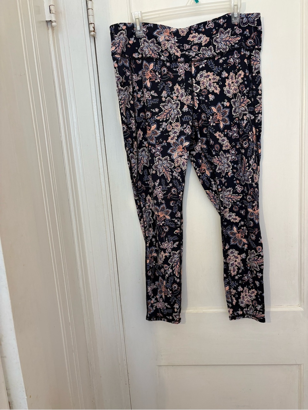 J. Jill Fit Navy Leggings with Pink & Cream Floral Print